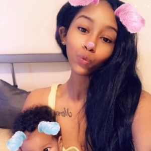 Meet your Posher, Olivia